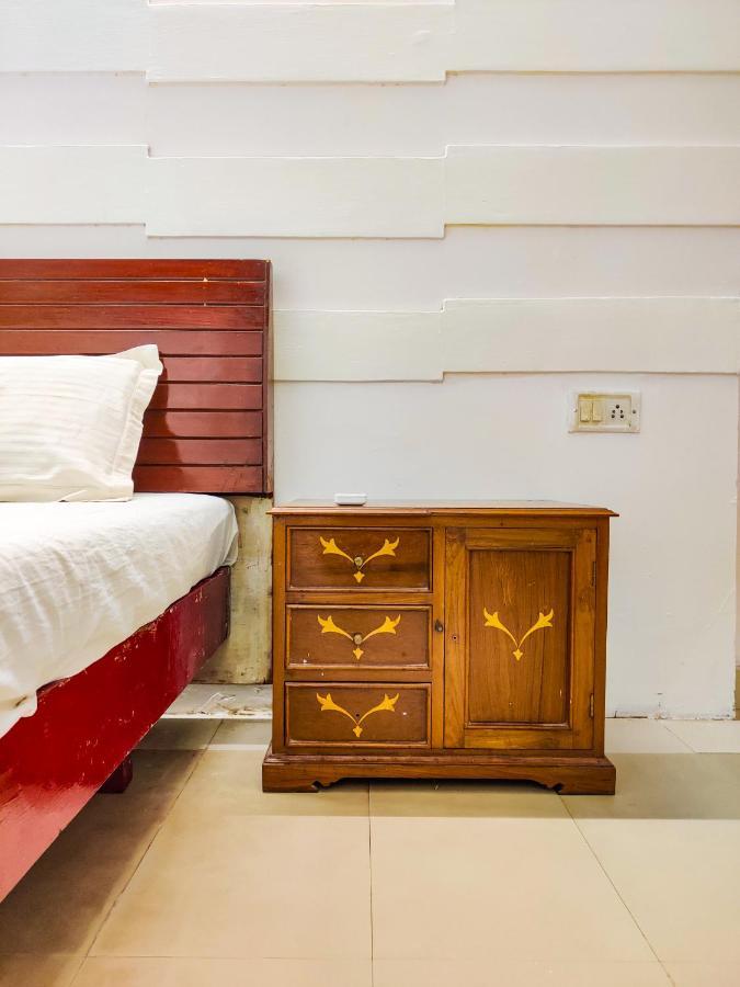Piggy Calangute By Urban Nomads - Dorms & Pvt Rooms GOA Esterno foto