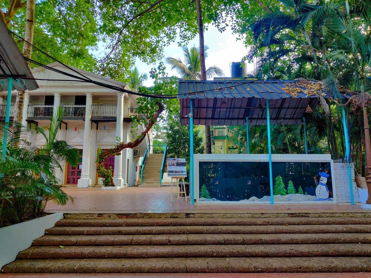 Piggy Calangute By Urban Nomads - Dorms & Pvt Rooms GOA Esterno foto