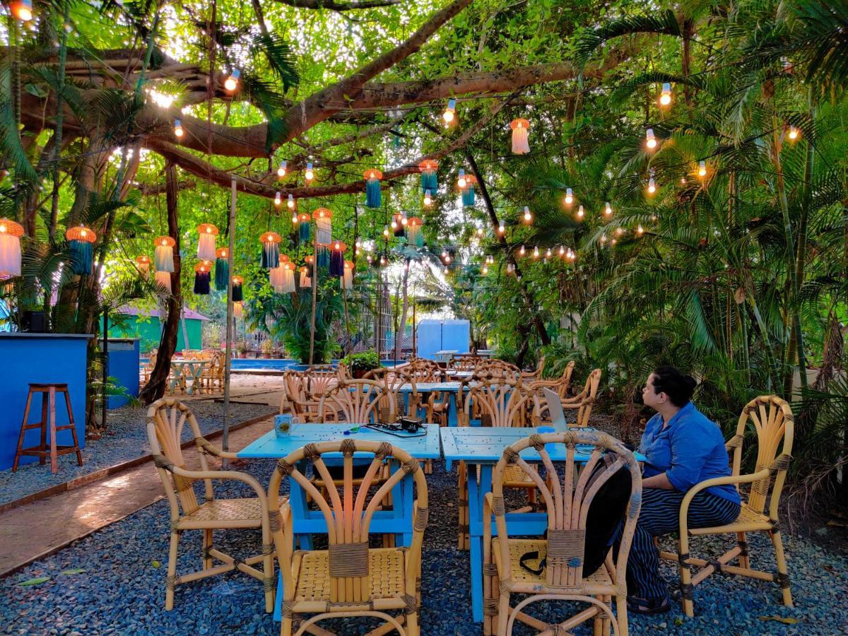 Piggy Calangute By Urban Nomads - Dorms & Pvt Rooms GOA Esterno foto