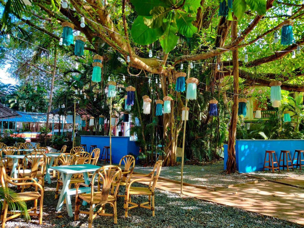 Piggy Calangute By Urban Nomads - Dorms & Pvt Rooms GOA Esterno foto