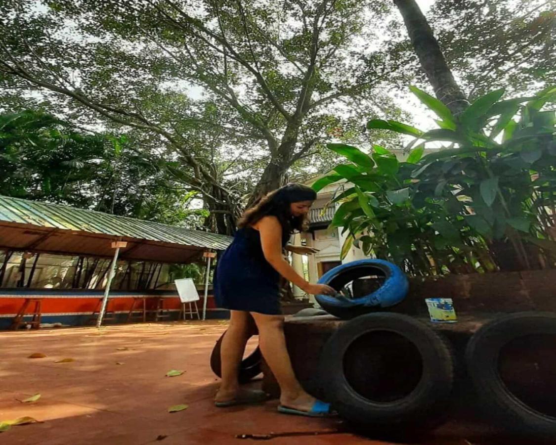 Piggy Calangute By Urban Nomads - Dorms & Pvt Rooms GOA Esterno foto