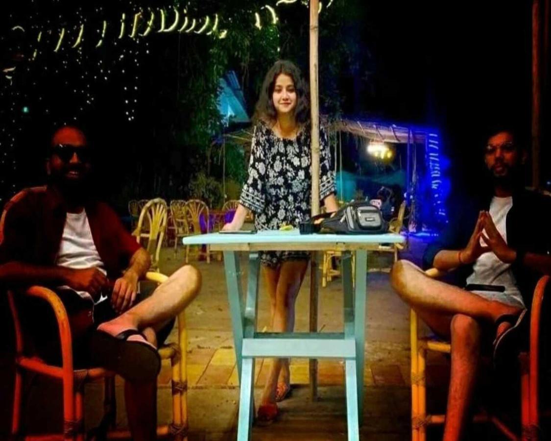 Piggy Calangute By Urban Nomads - Dorms & Pvt Rooms GOA Esterno foto
