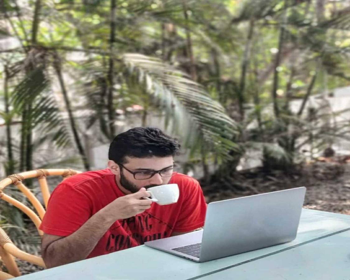 Piggy Calangute By Urban Nomads - Dorms & Pvt Rooms GOA Esterno foto