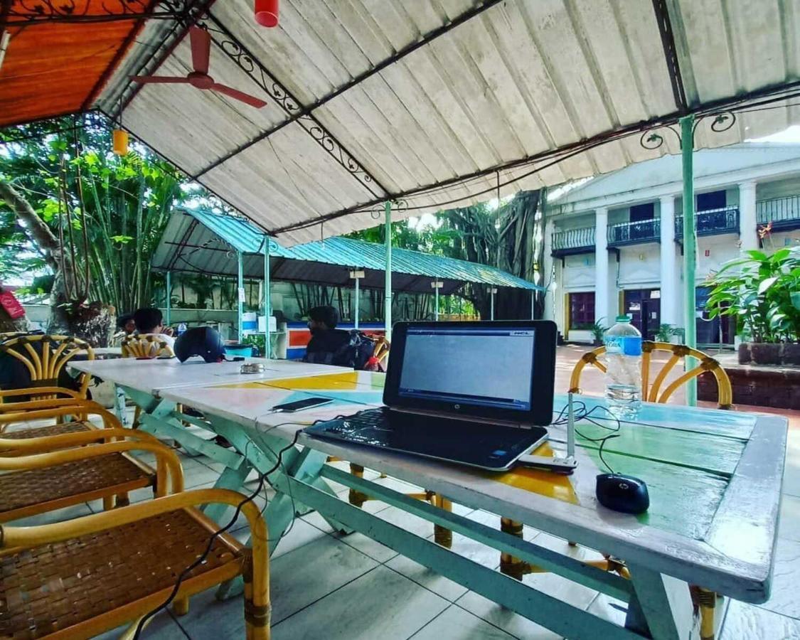 Piggy Calangute By Urban Nomads - Dorms & Pvt Rooms GOA Esterno foto